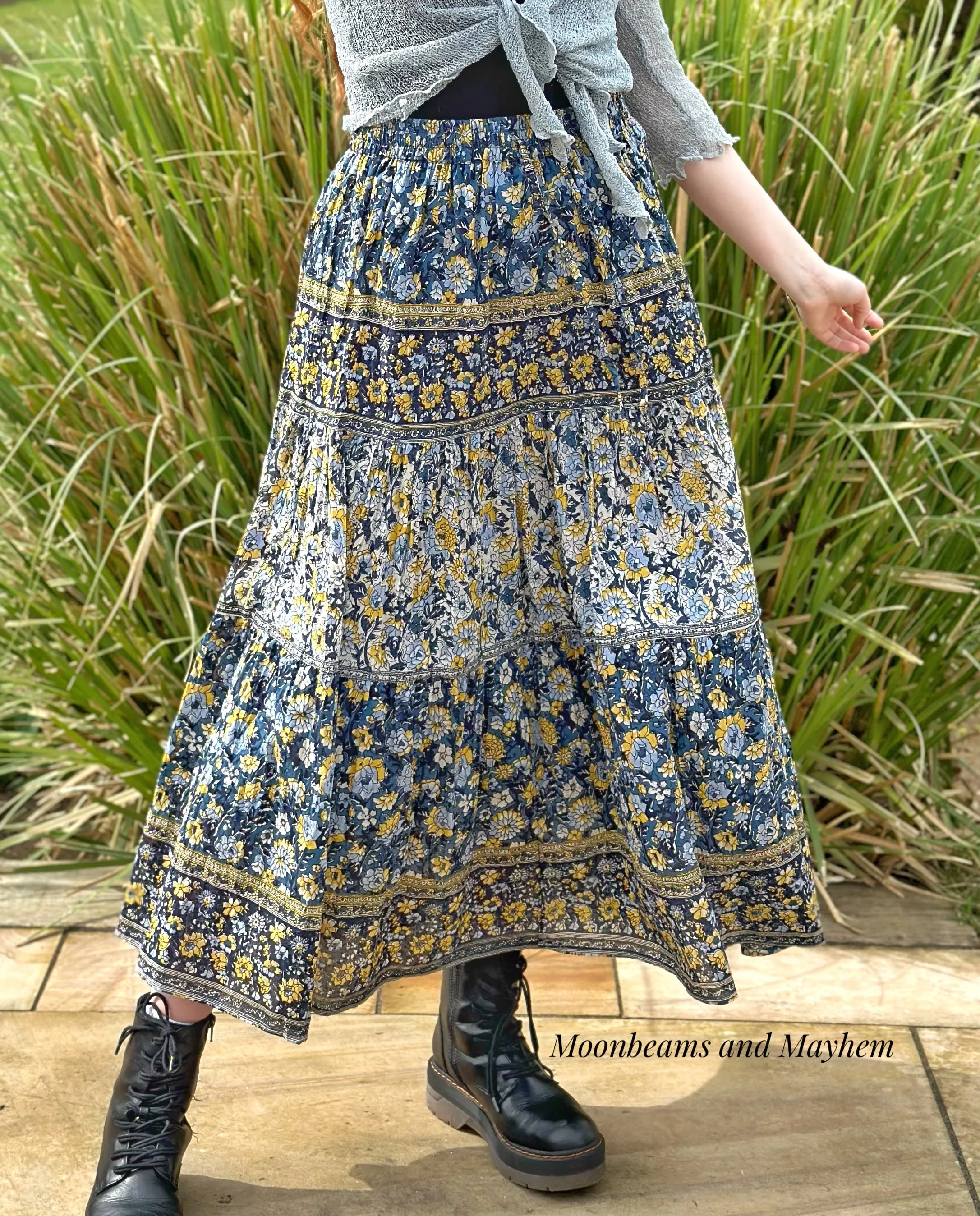 DELICIOUS FORGET ME NOT SKIRT