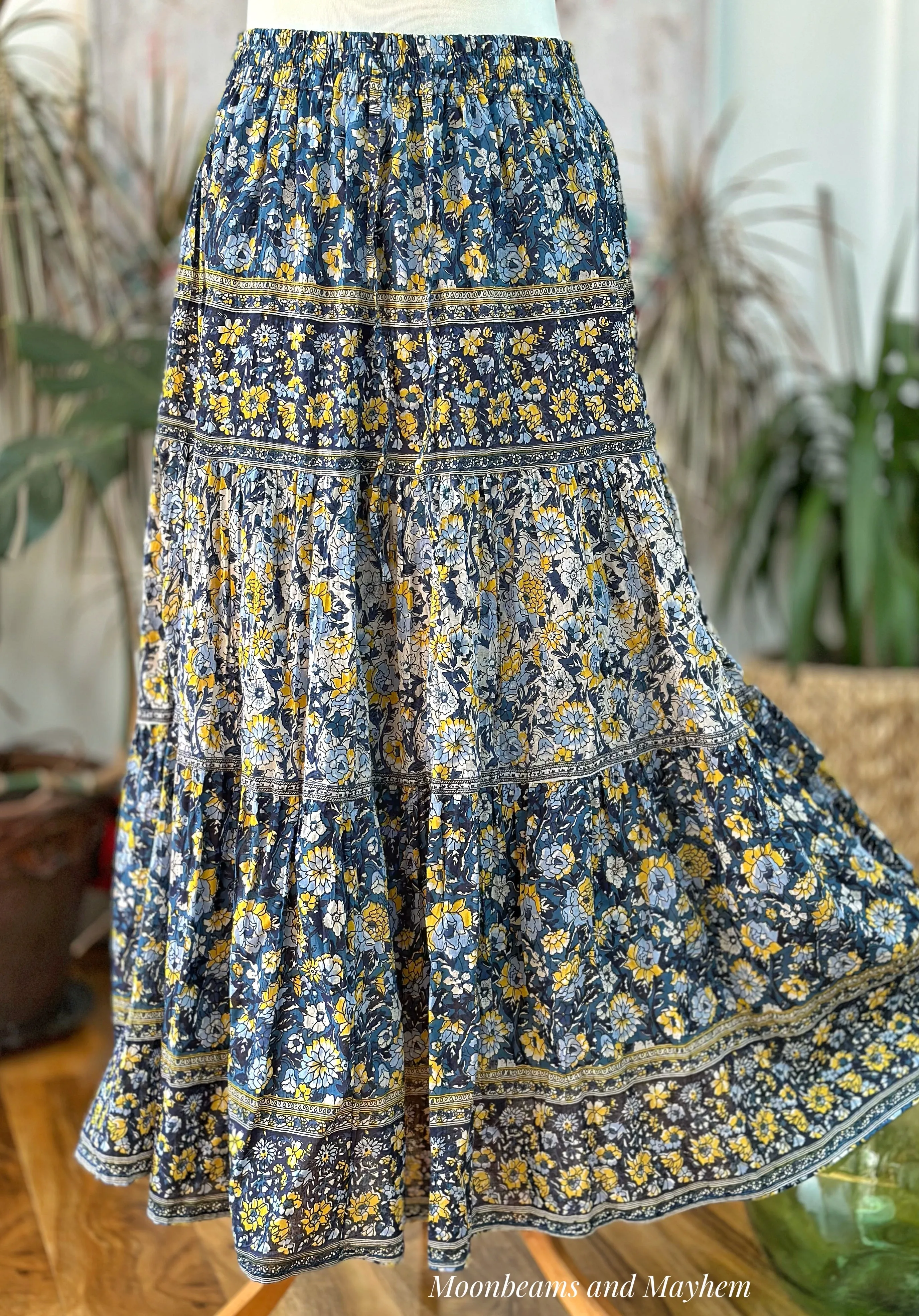 DELICIOUS FORGET ME NOT SKIRT