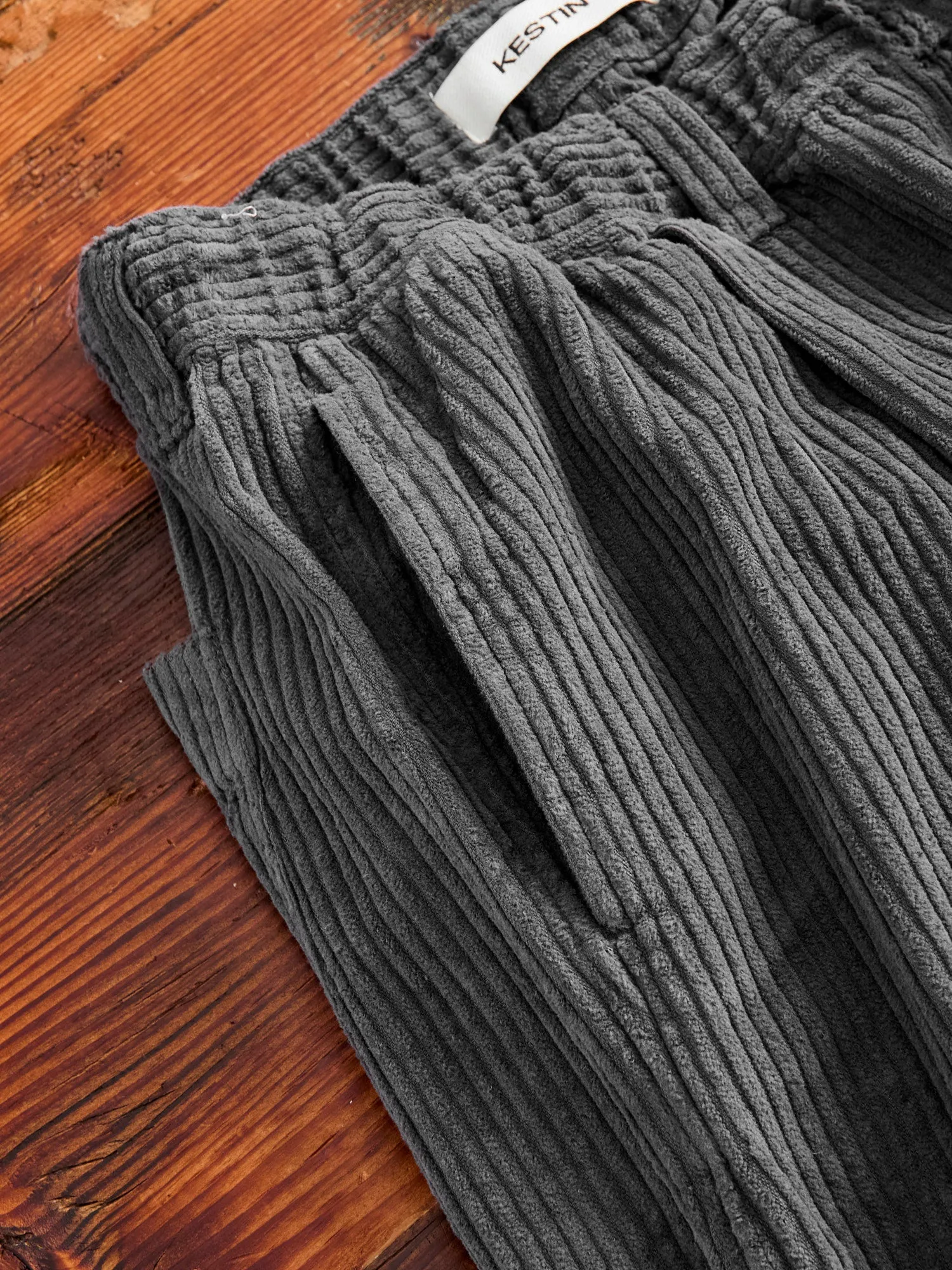 Doune Corduroy Pants in Charcoal Jumbo Cord