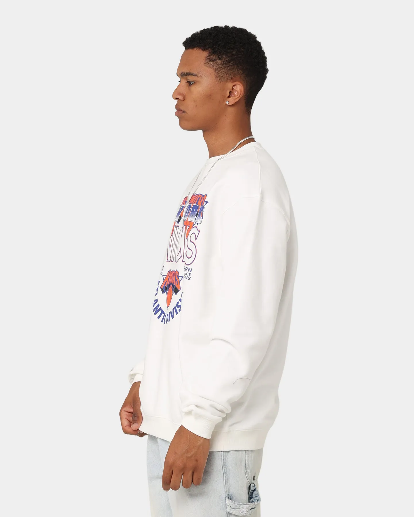 Mitchell & Ness New York Knicks Division Champions Crewneck Vintage White