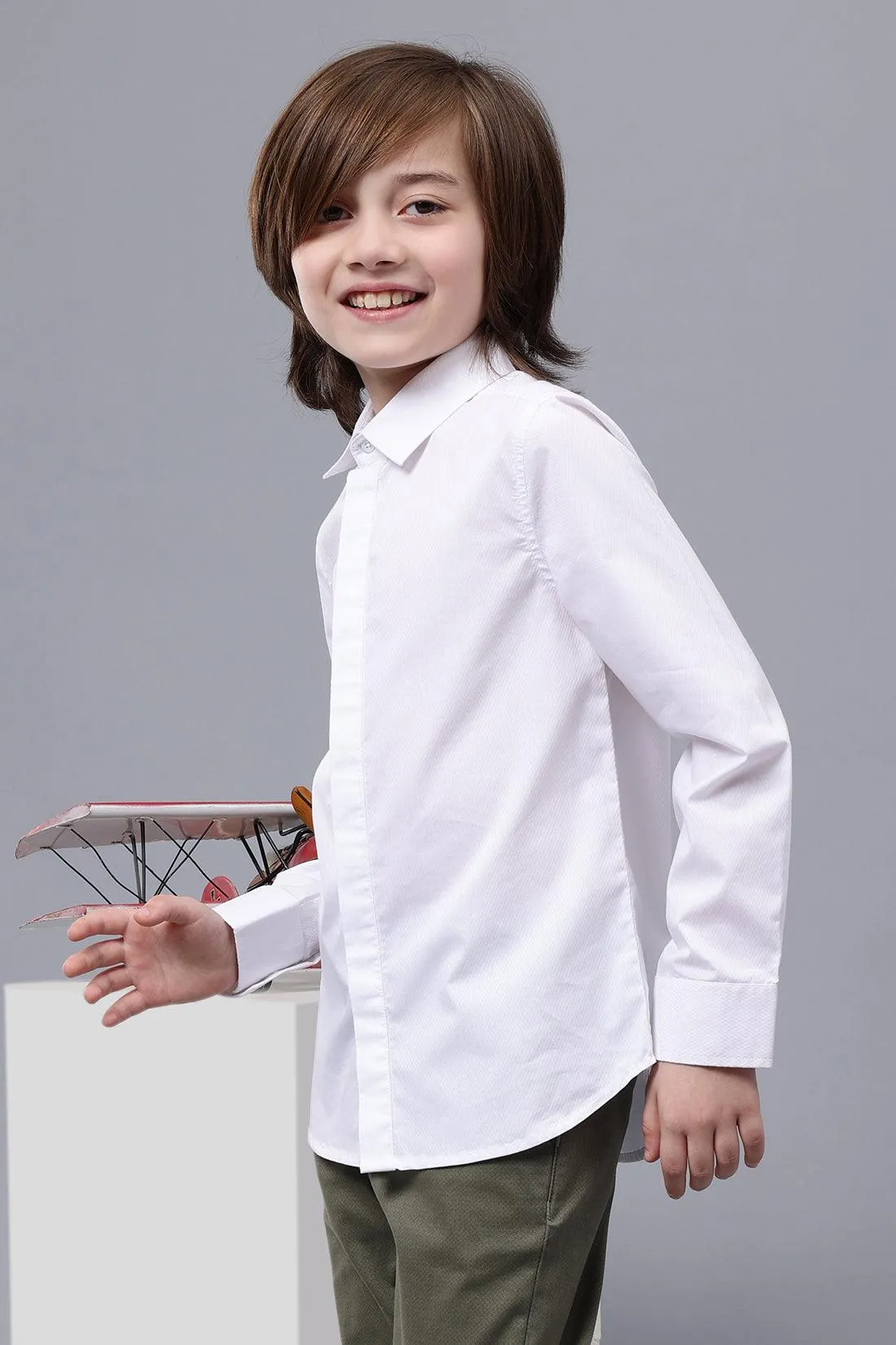 One Friday Kids Boys Full Sleeves Cotton Collared Shirt with Bow