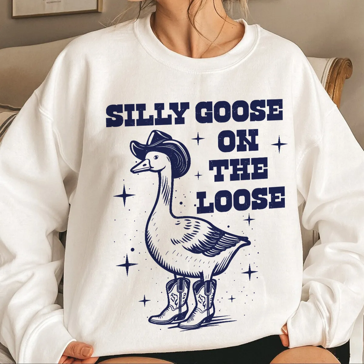 Teesdily | Silly Goose On The Loose Shirt, Silly Goose Farm T-shirt, Funny Goose Sweatshirt Hoodie Mug, Aesthetic Meme Goose T-shirt, Meme Mom Gift